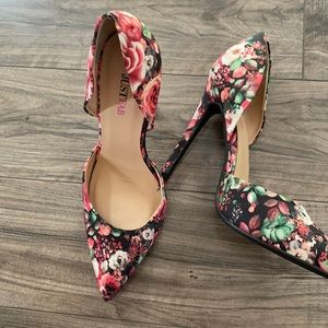 Floral Fabulous Pumps! 🌺🌸